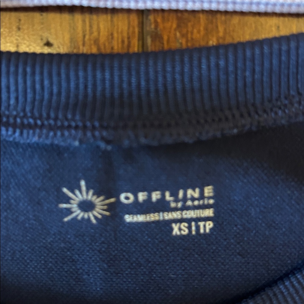 Size XS set of 3 offline by aerie crop tops - Picture 5 of 10